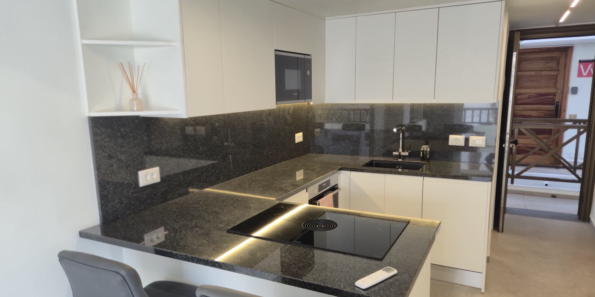 Cocina reformada en Los Cristianos